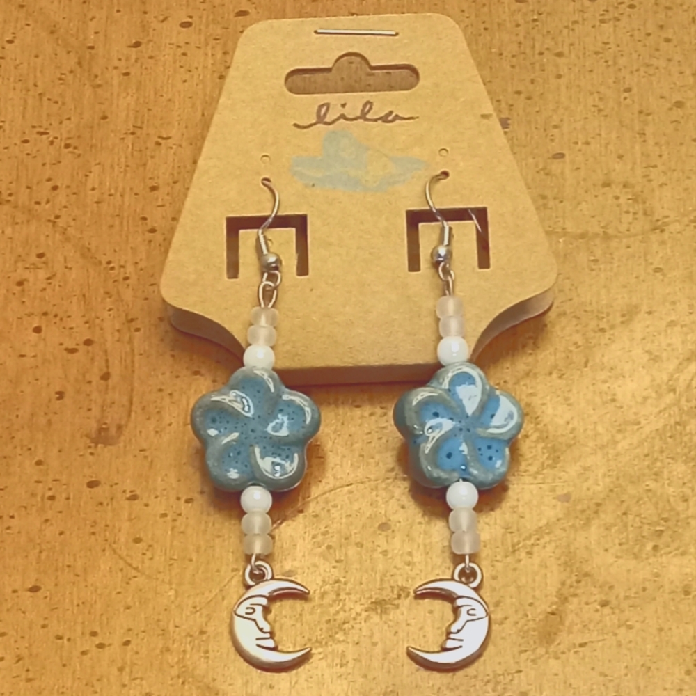 Lila Flor De Luna Earrings